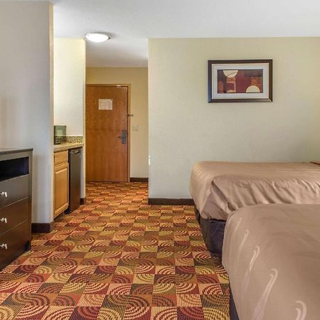 Quality Inn Bloomington Near University מראה חיצוני תמונה