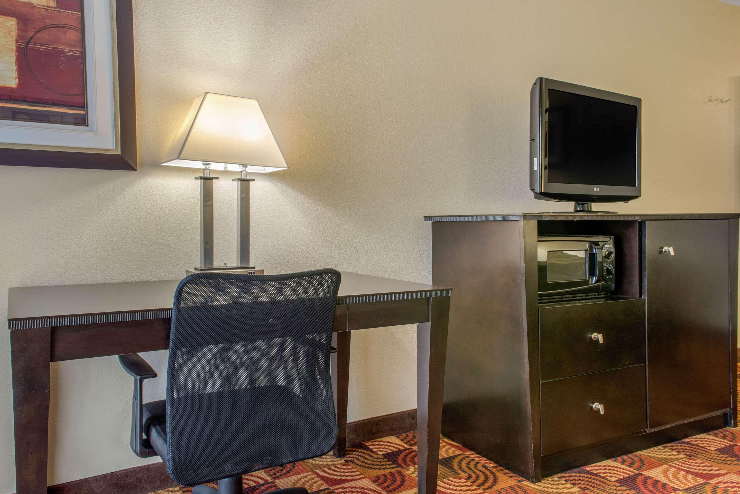 Quality Inn Bloomington Near University מראה חיצוני תמונה