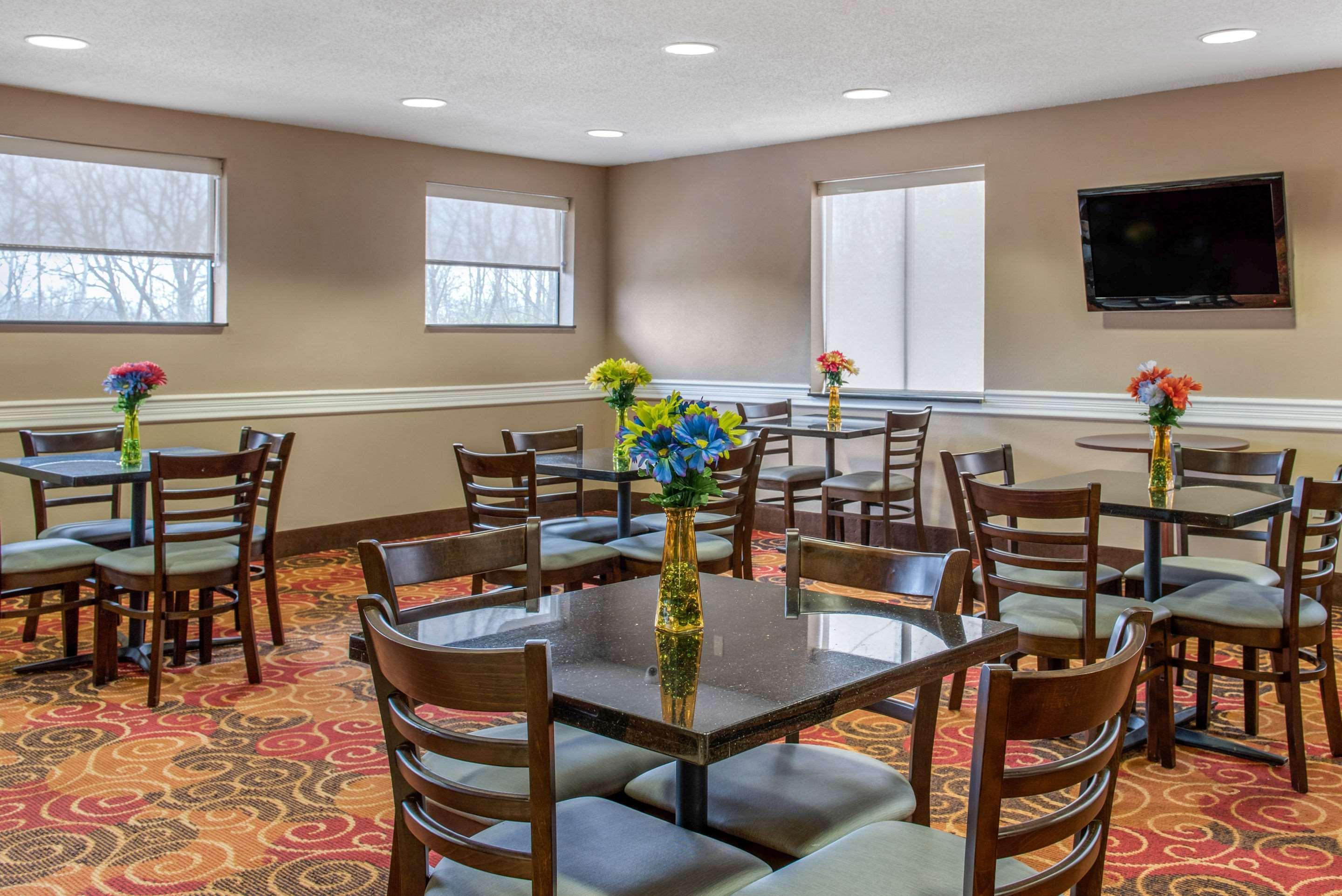 Quality Inn Bloomington Near University מראה חיצוני תמונה