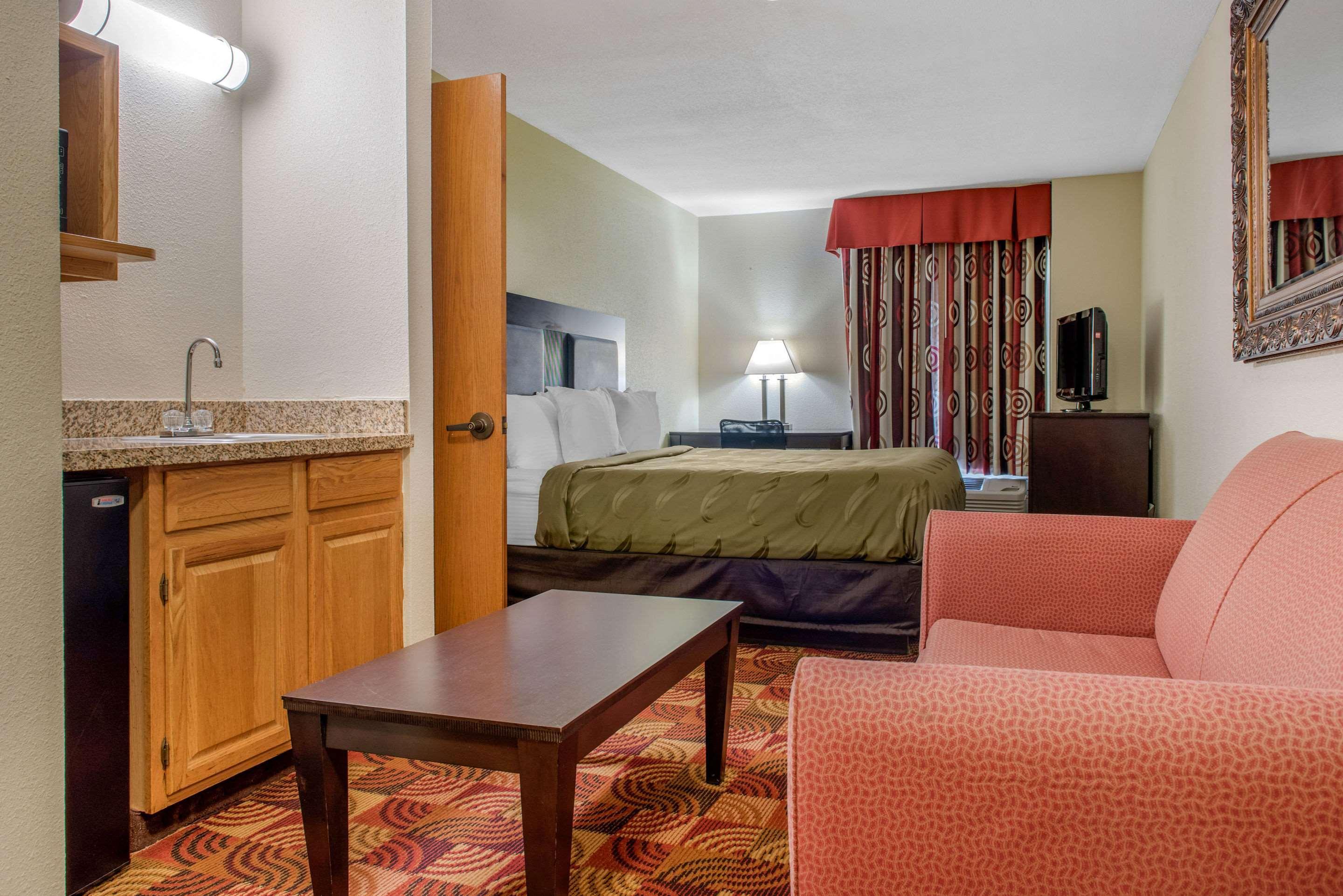 Quality Inn Bloomington Near University מראה חיצוני תמונה