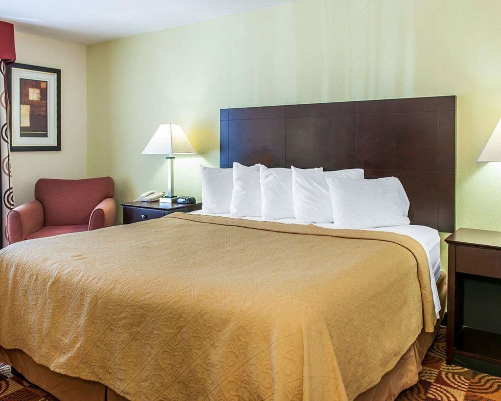 Quality Inn Bloomington Near University חדר תמונה